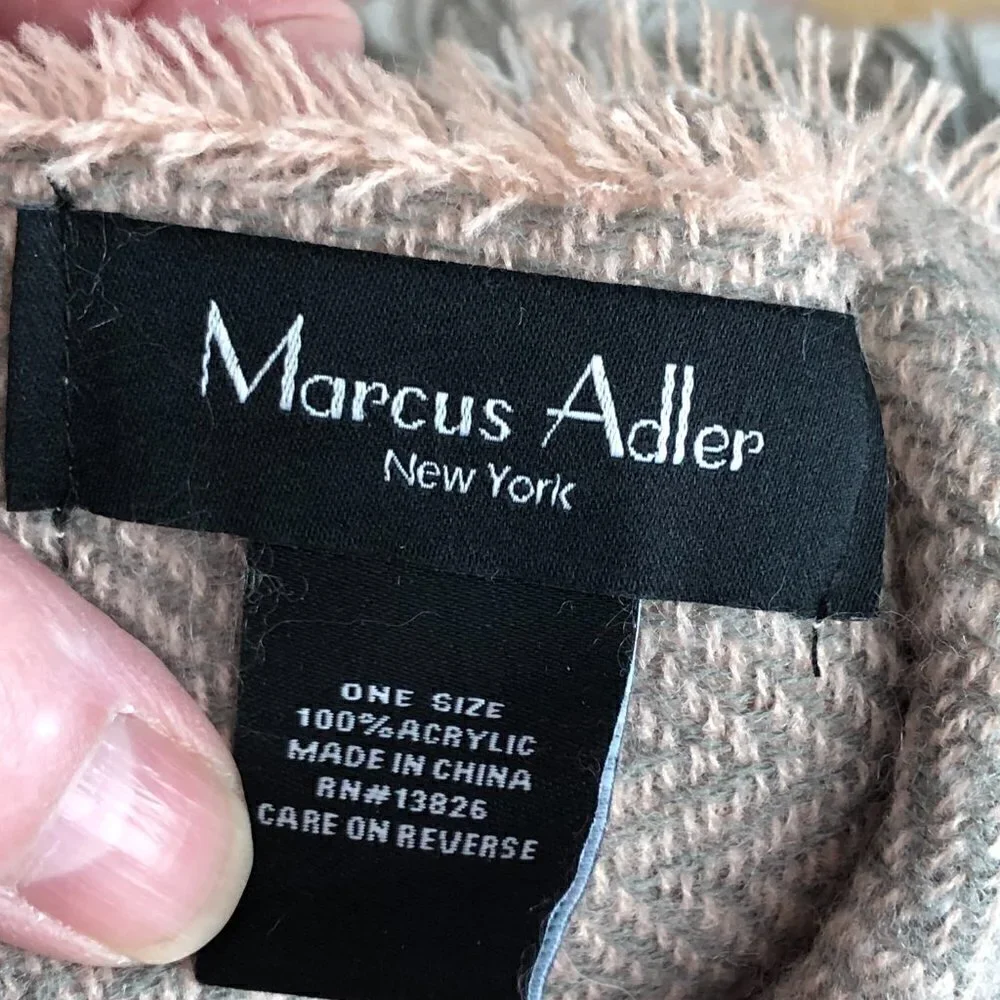 Marcus Adler NY Reversable Plaid Wrap Scarf Unisex Ivory Pink & Gray 72